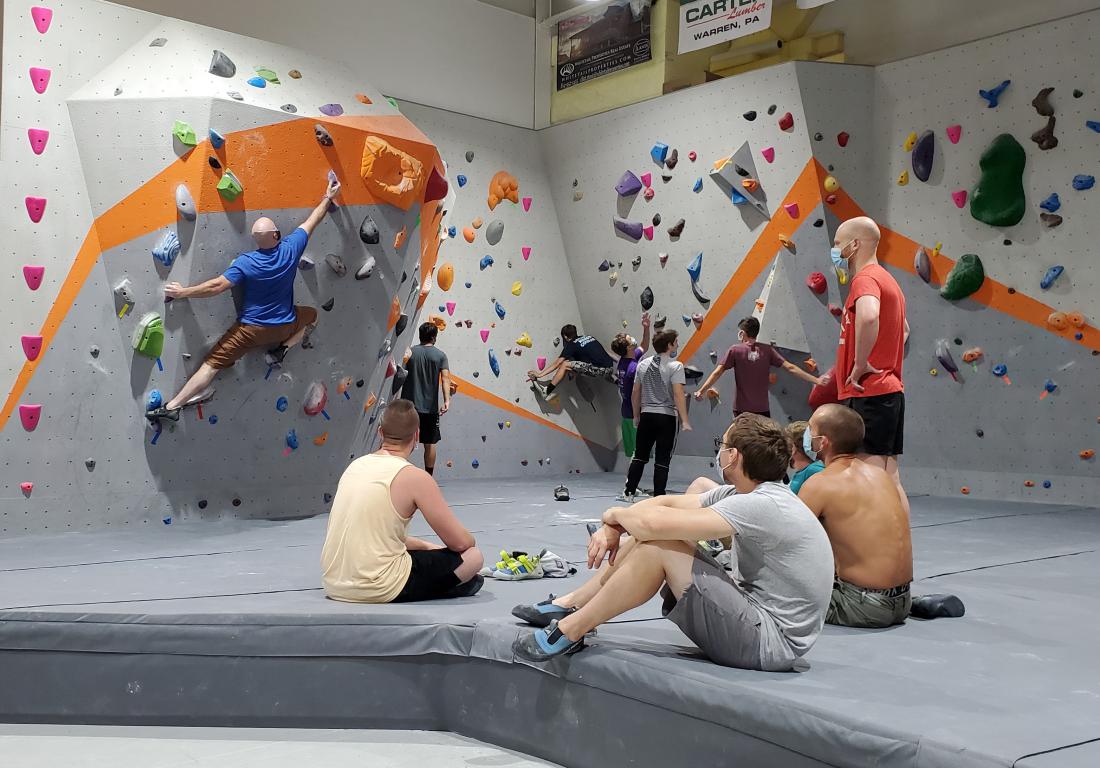 Sociology of the Cliff: How Climbing Gyms Reshape Urban Relationships